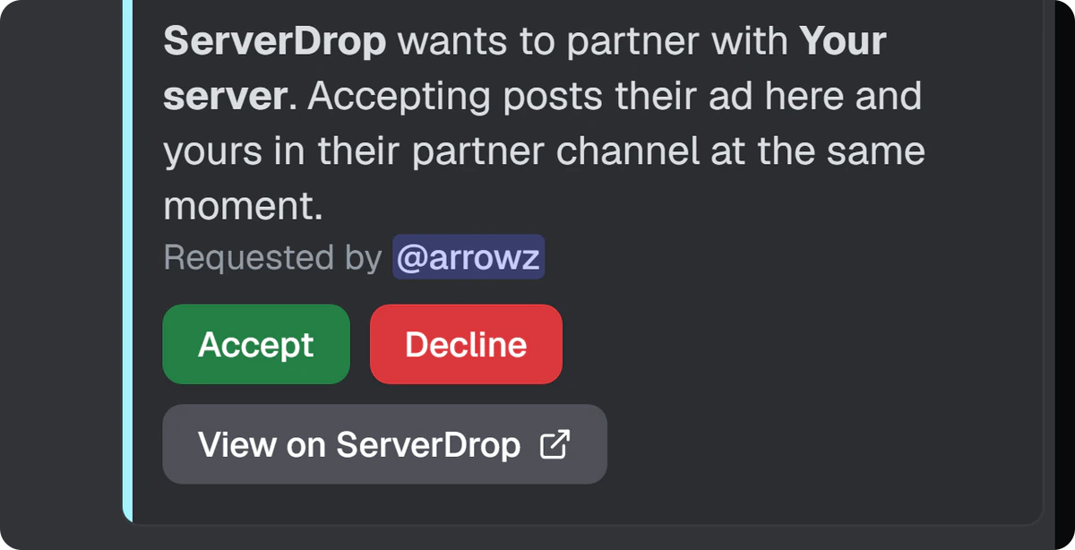 Um pedido de parceria postado pelo bot, com Accept e Decline.